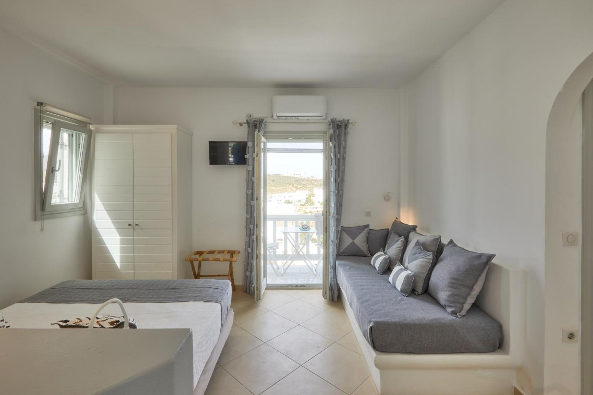 נאוסה Romantica Suites מראה חיצוני תמונה