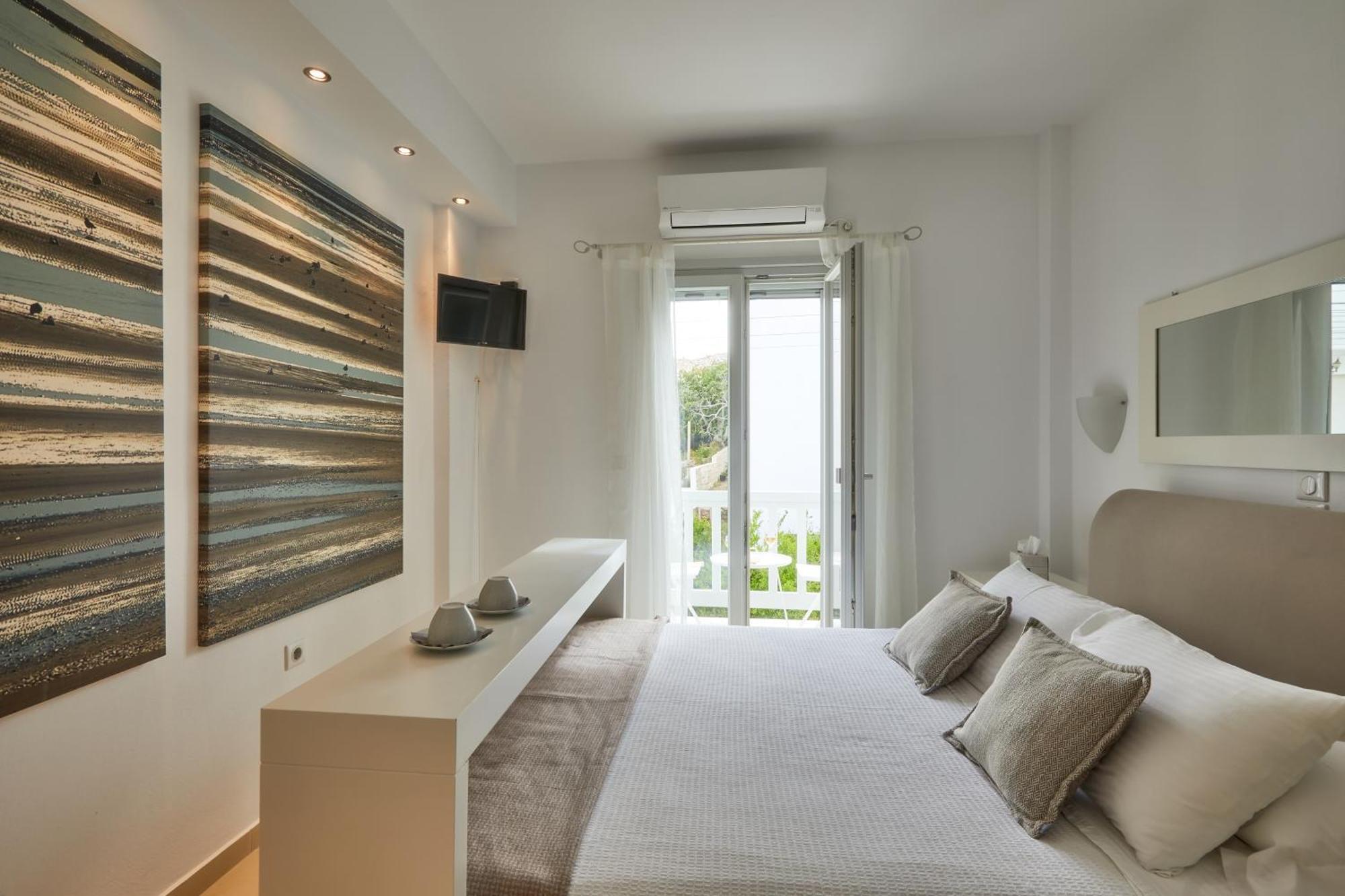 נאוסה Romantica Suites מראה חיצוני תמונה