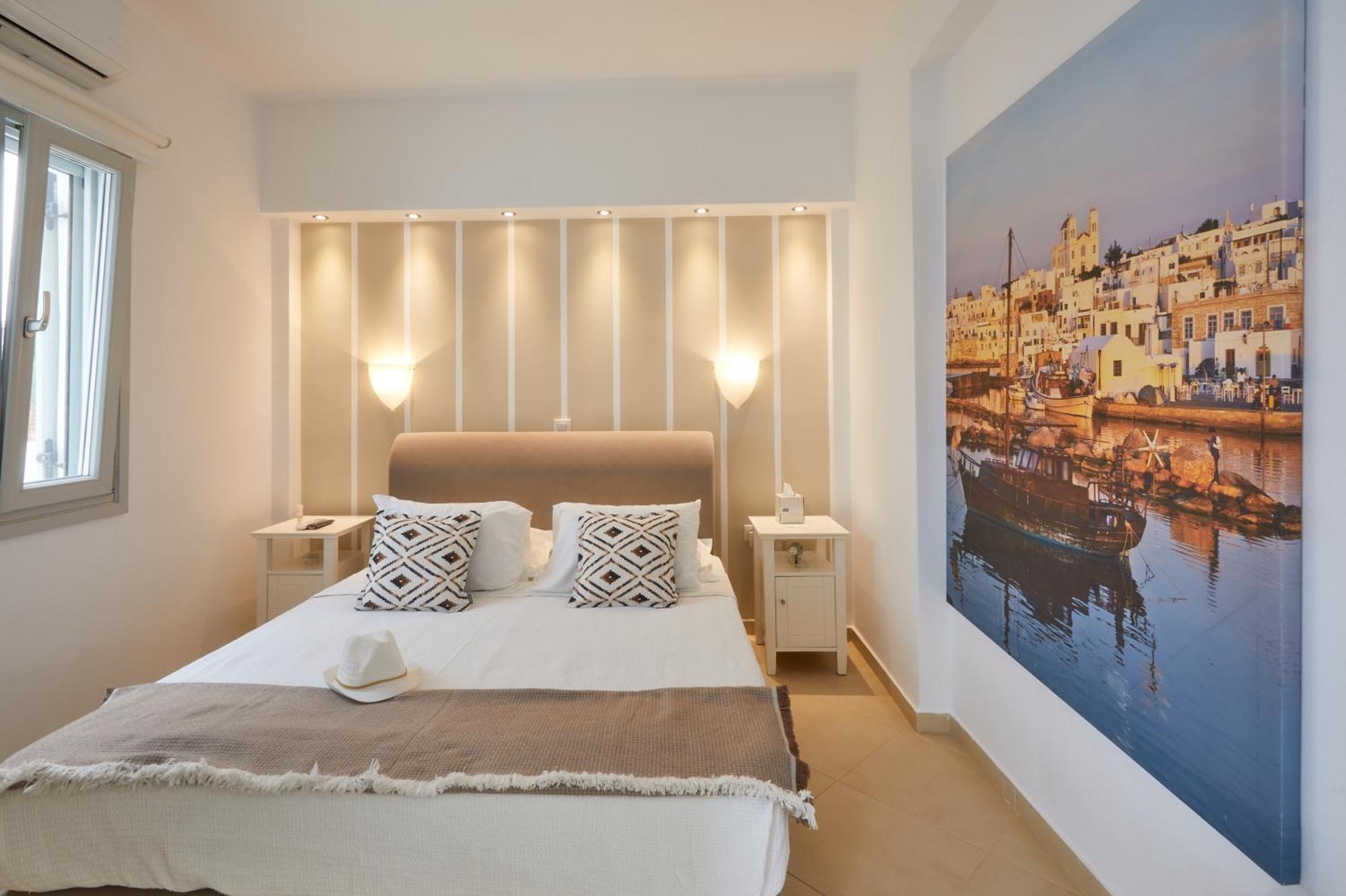 נאוסה Romantica Suites מראה חיצוני תמונה