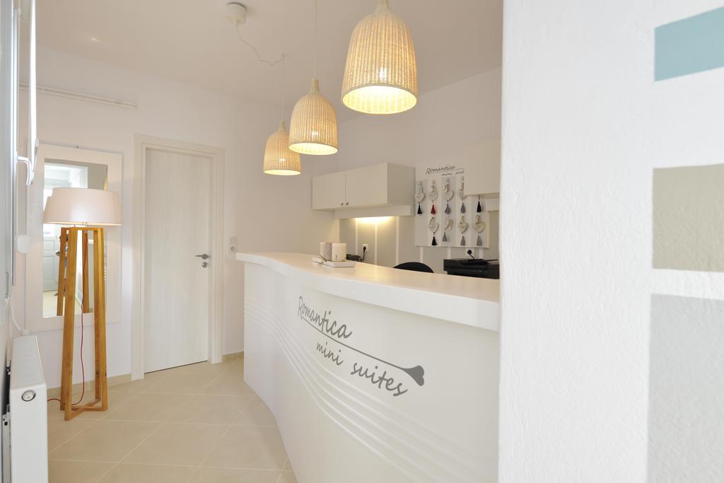 נאוסה Romantica Suites מראה חיצוני תמונה