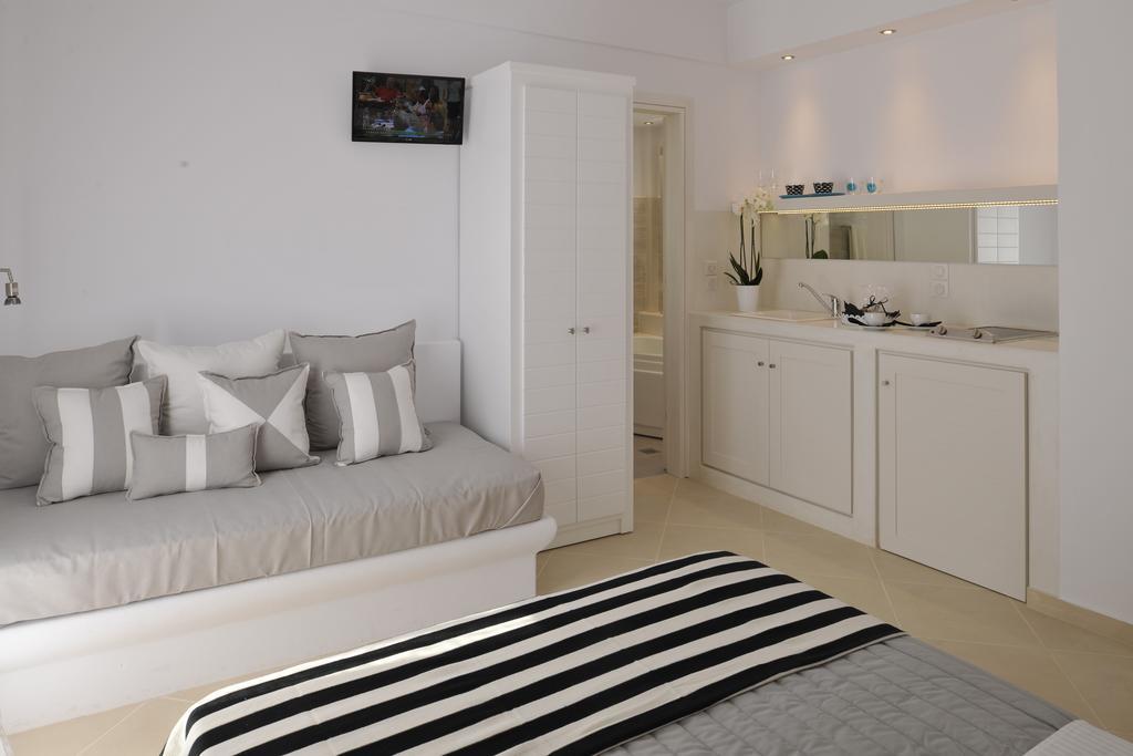 נאוסה Romantica Suites חדר תמונה
