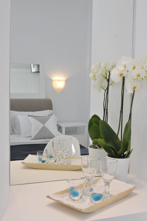נאוסה Romantica Suites חדר תמונה